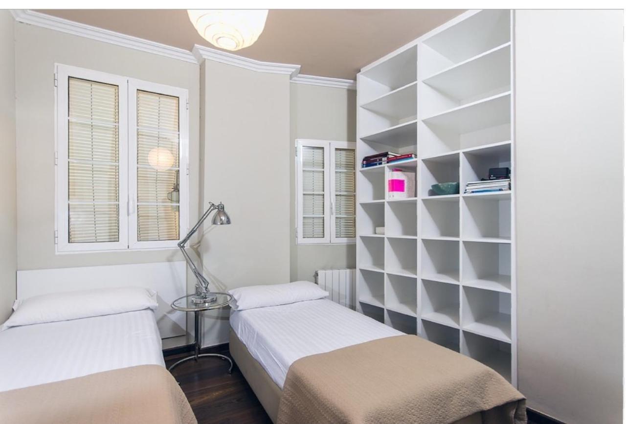 No Turistic Rental, Duplex Penthouse In The Historic Center, Valencia, Ideal For Those Looking To Stay In The City For A Season, Including Professionals And Students Εξωτερικό φωτογραφία